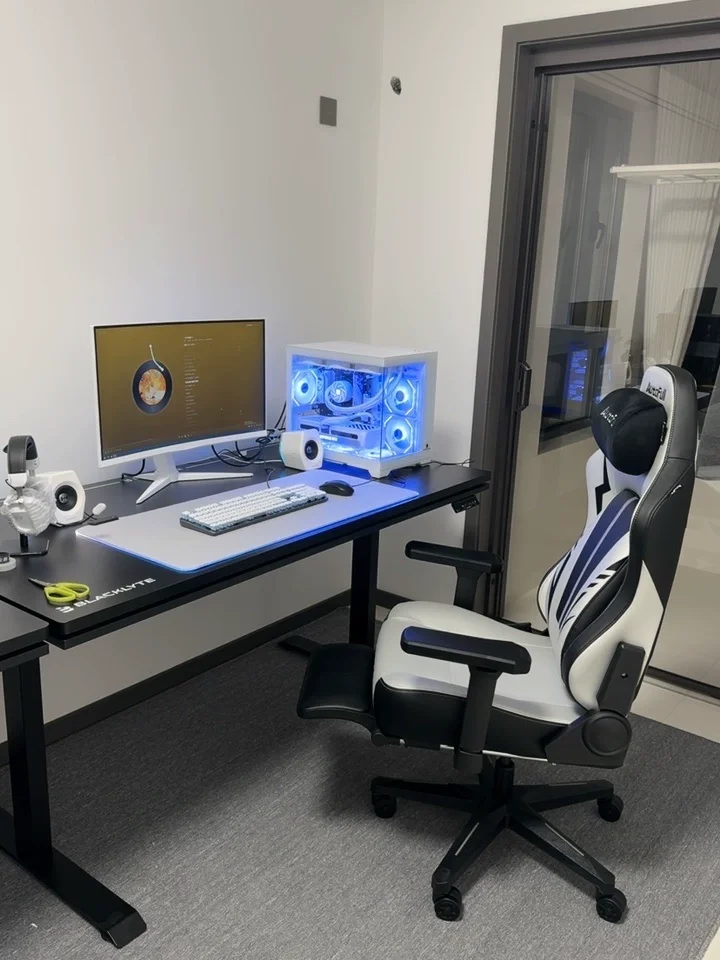 First Gaming Chair for Players - Office Furniture First review and price